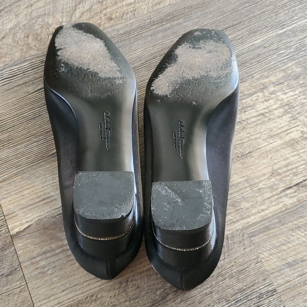 Salvatore Ferragamo black fabric shoes size 8C - Picture 11 of 11